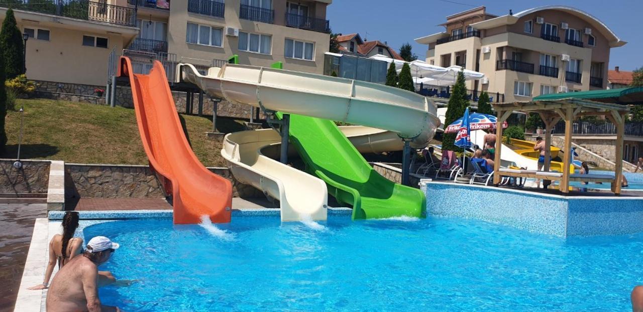 Sunny Hill Apartments & Aqua Park Vrnjačka Banja Eksteriør bilde