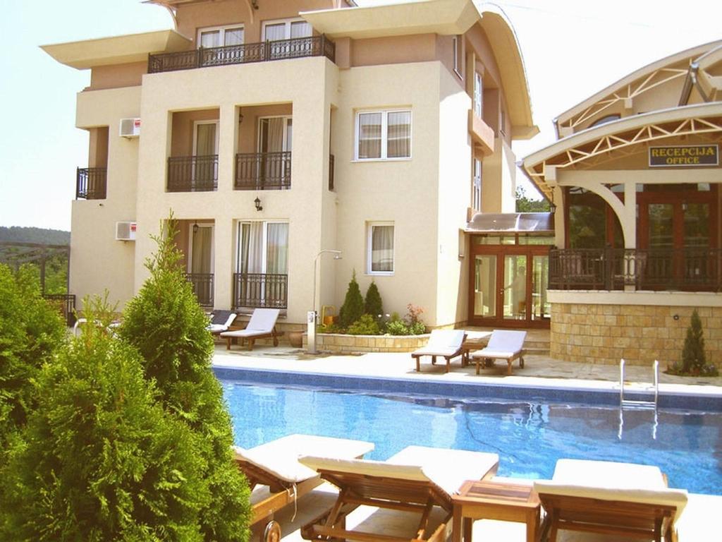 Sunny Hill Apartments & Aqua Park Vrnjačka Banja Eksteriør bilde