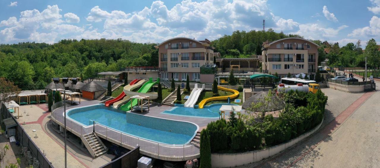 Sunny Hill Apartments & Aqua Park Vrnjačka Banja Eksteriør bilde