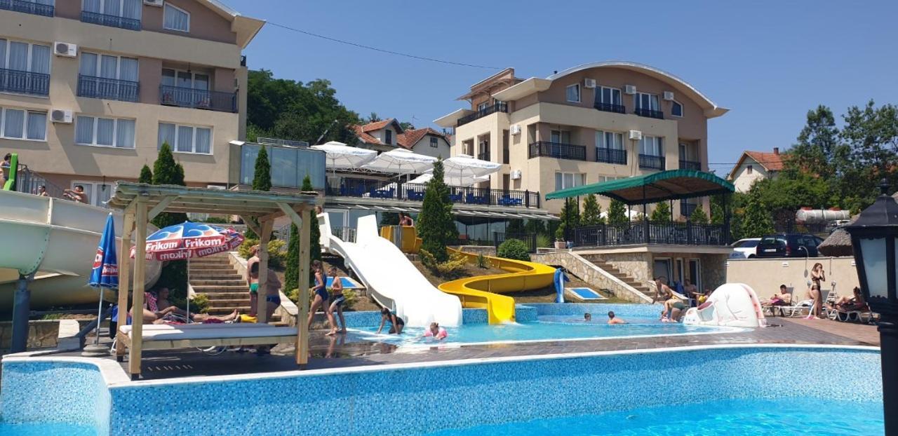 Sunny Hill Apartments & Aqua Park Vrnjačka Banja Eksteriør bilde